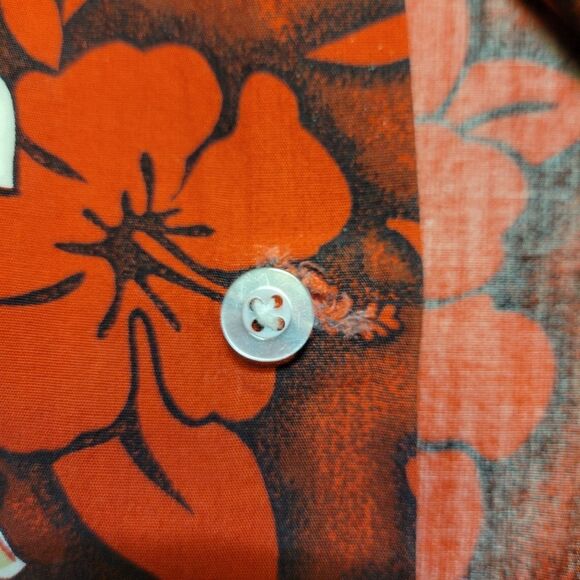 RJC Vintage Hawaiian Aloha Floral Red and White Men's Shirt Hibiscus - Picture 10 of 13